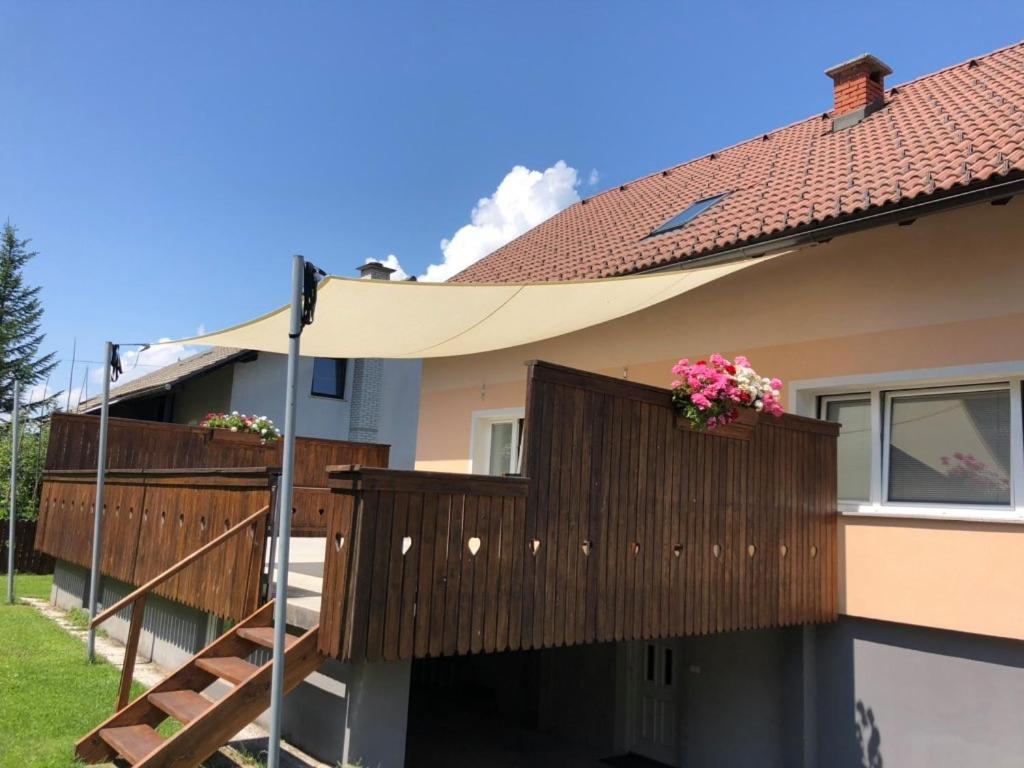 Apartma Kreda Mojstrana Extérieur photo
